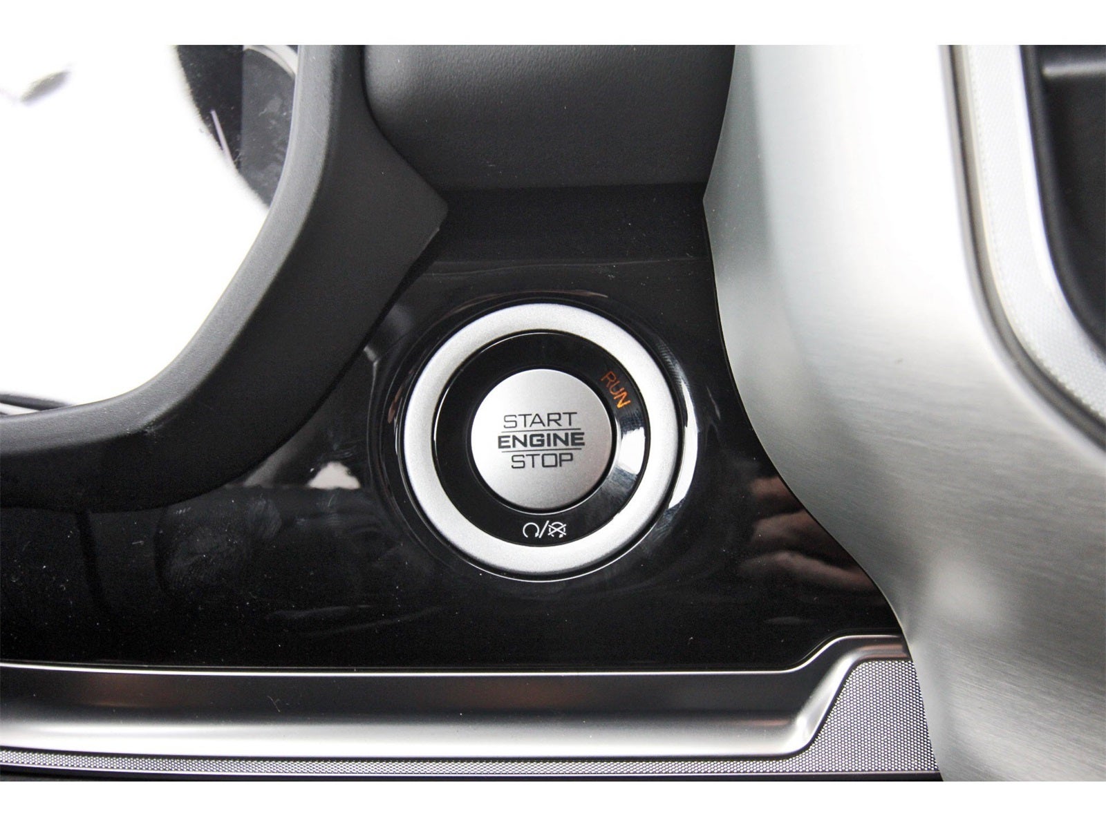 2026 RAM 1500 Tungsten 4x4 Crew Cab 5'7" Box