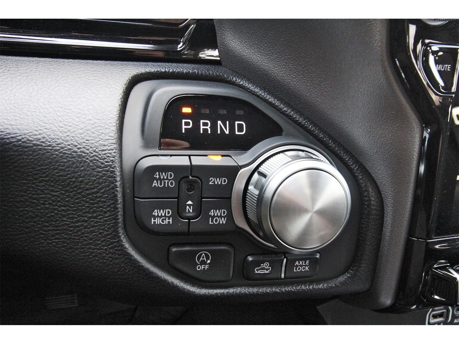 2026 RAM 1500 Rebel 4x4 Crew Cab 5'7" Box