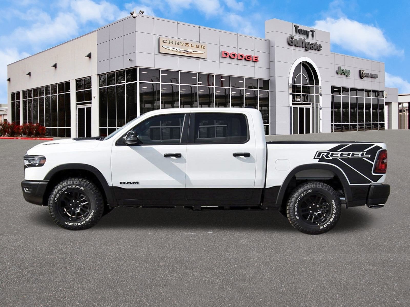 2026 RAM 1500 Rebel 4x4 Crew Cab 5'7" Box
