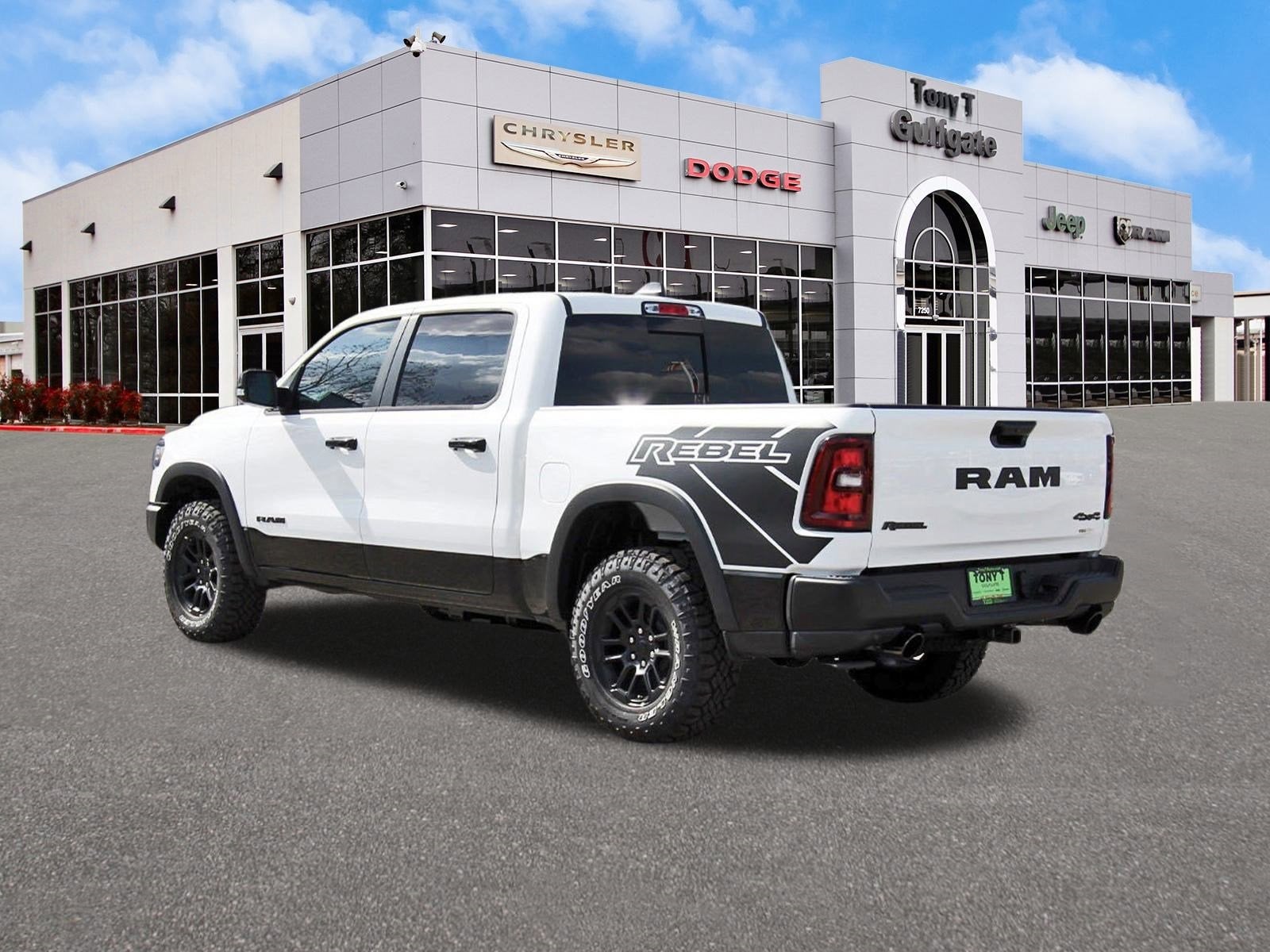 2026 RAM 1500 Rebel 4x4 Crew Cab 5'7" Box