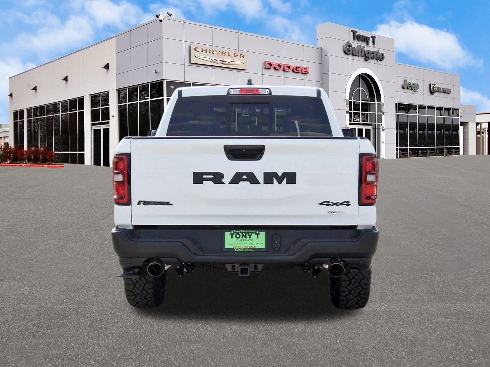 2026 RAM 1500 Rebel 4x4 Crew Cab 5'7" Box