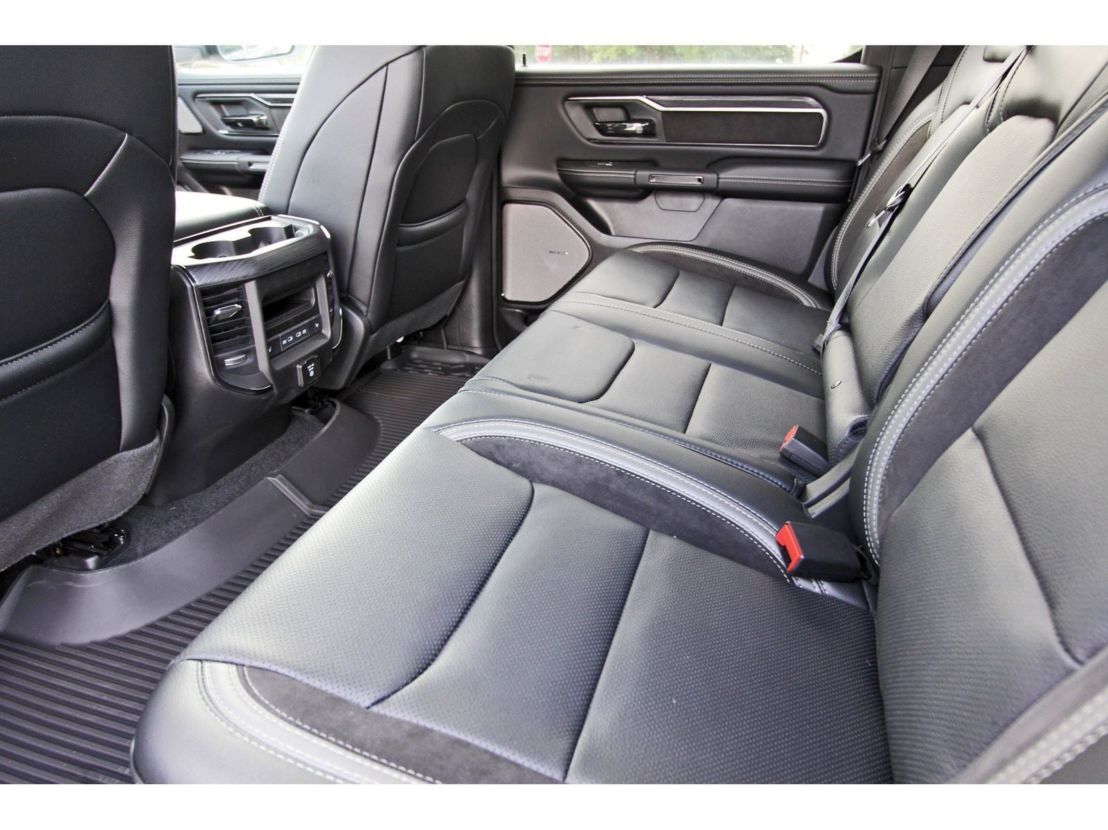 2026 RAM 1500 Rebel 4x4 Crew Cab 5'7" Box