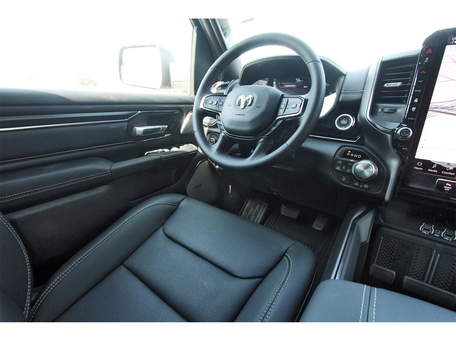 2026 RAM 1500 Rebel 4x4 Crew Cab 5'7" Box