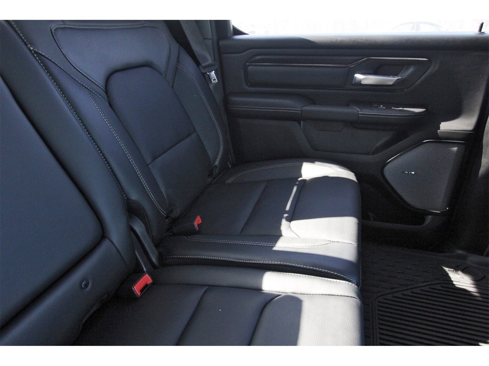 2026 RAM 1500 Rebel 4x4 Crew Cab 5'7" Box