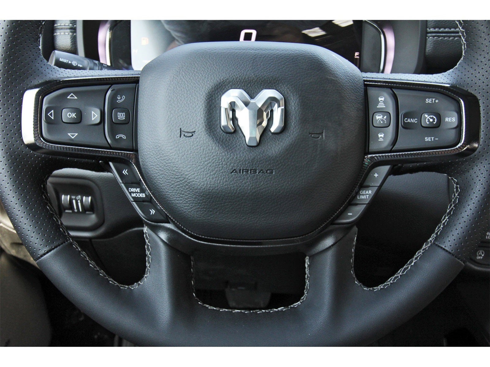 2026 RAM 1500 Rebel 4x4 Crew Cab 5'7" Box