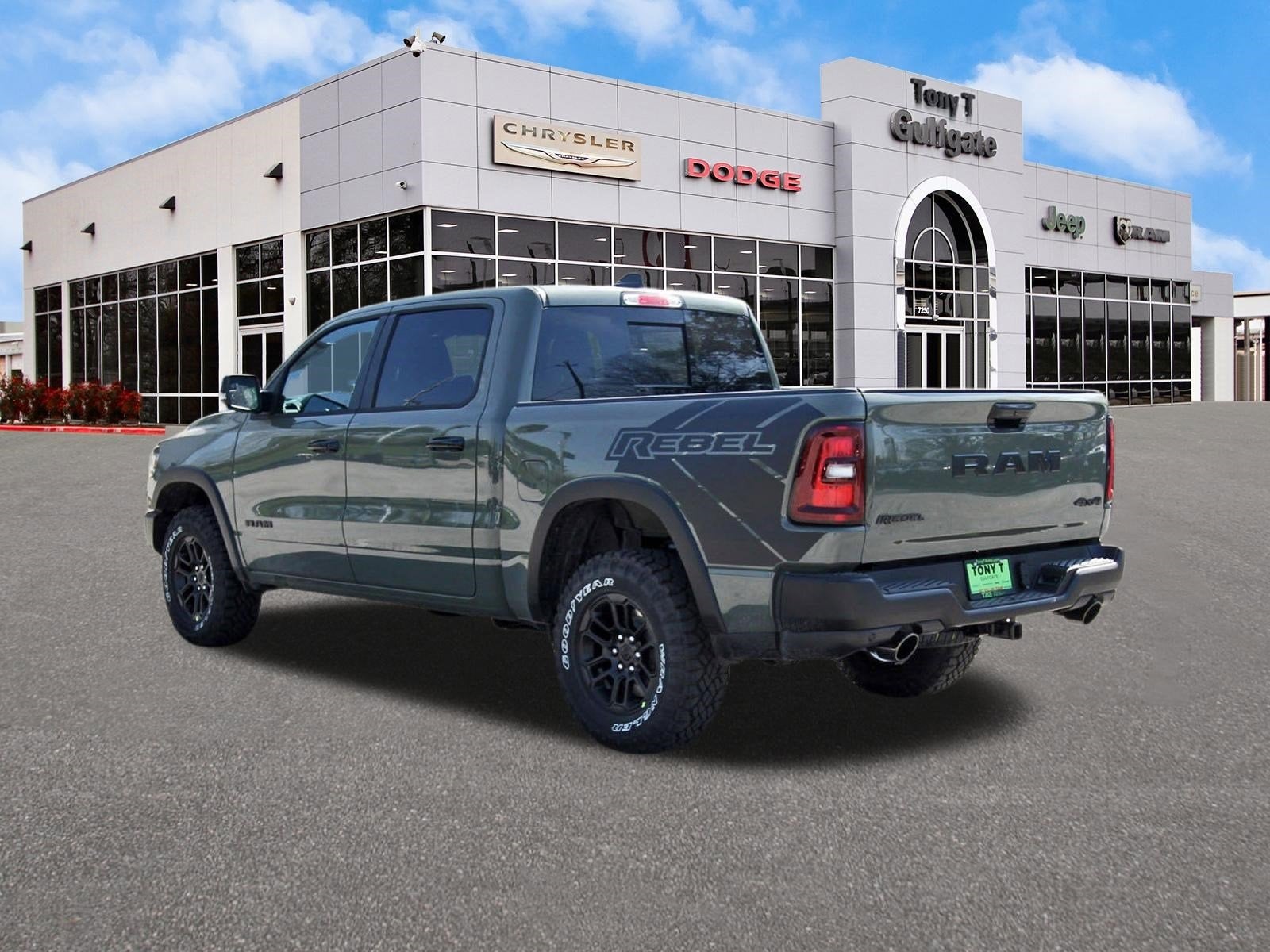 2026 RAM 1500 Rebel 4x4 Crew Cab 5'7" Box