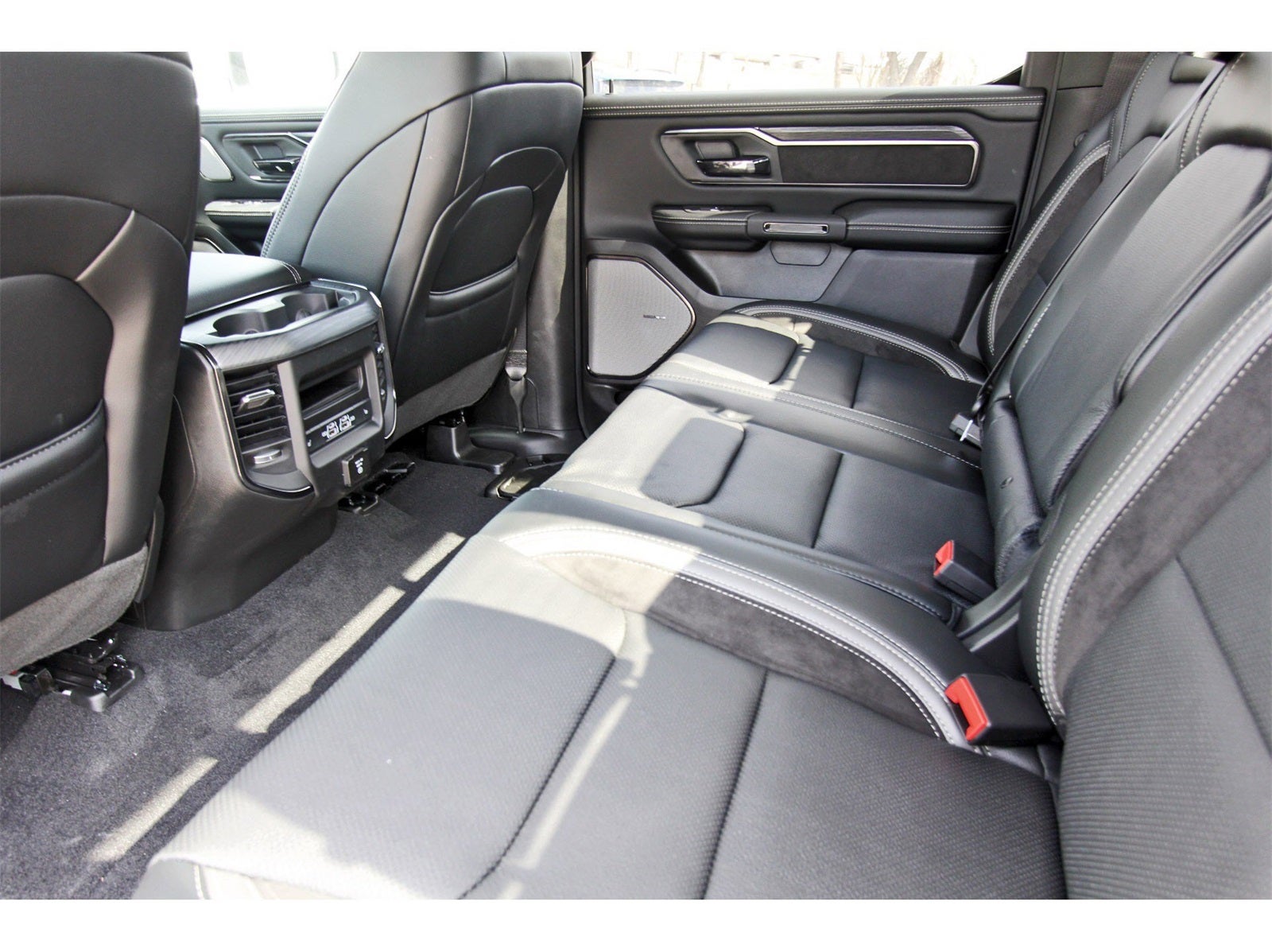 2026 RAM 1500 Rebel 4x4 Crew Cab 5'7" Box