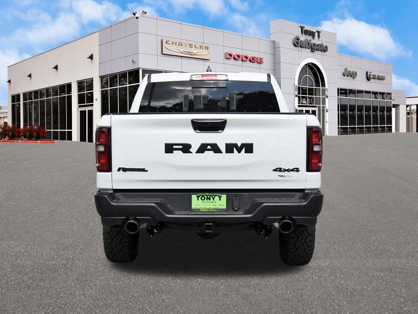 2026 RAM 1500 Rebel 4x4 Crew Cab 5'7" Box