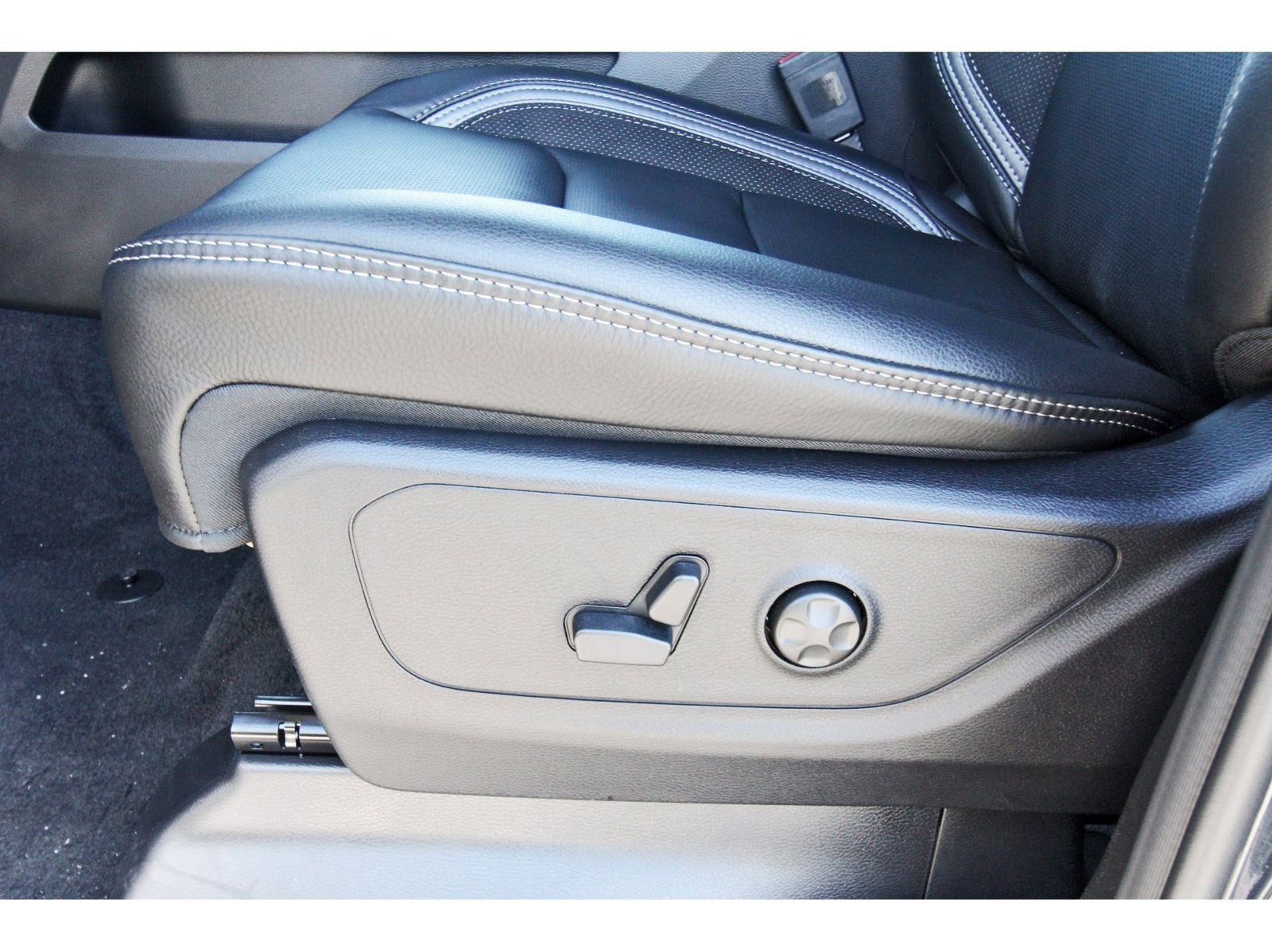 2026 RAM 1500 RHO 4x4 Crew Cab 5'7" Box