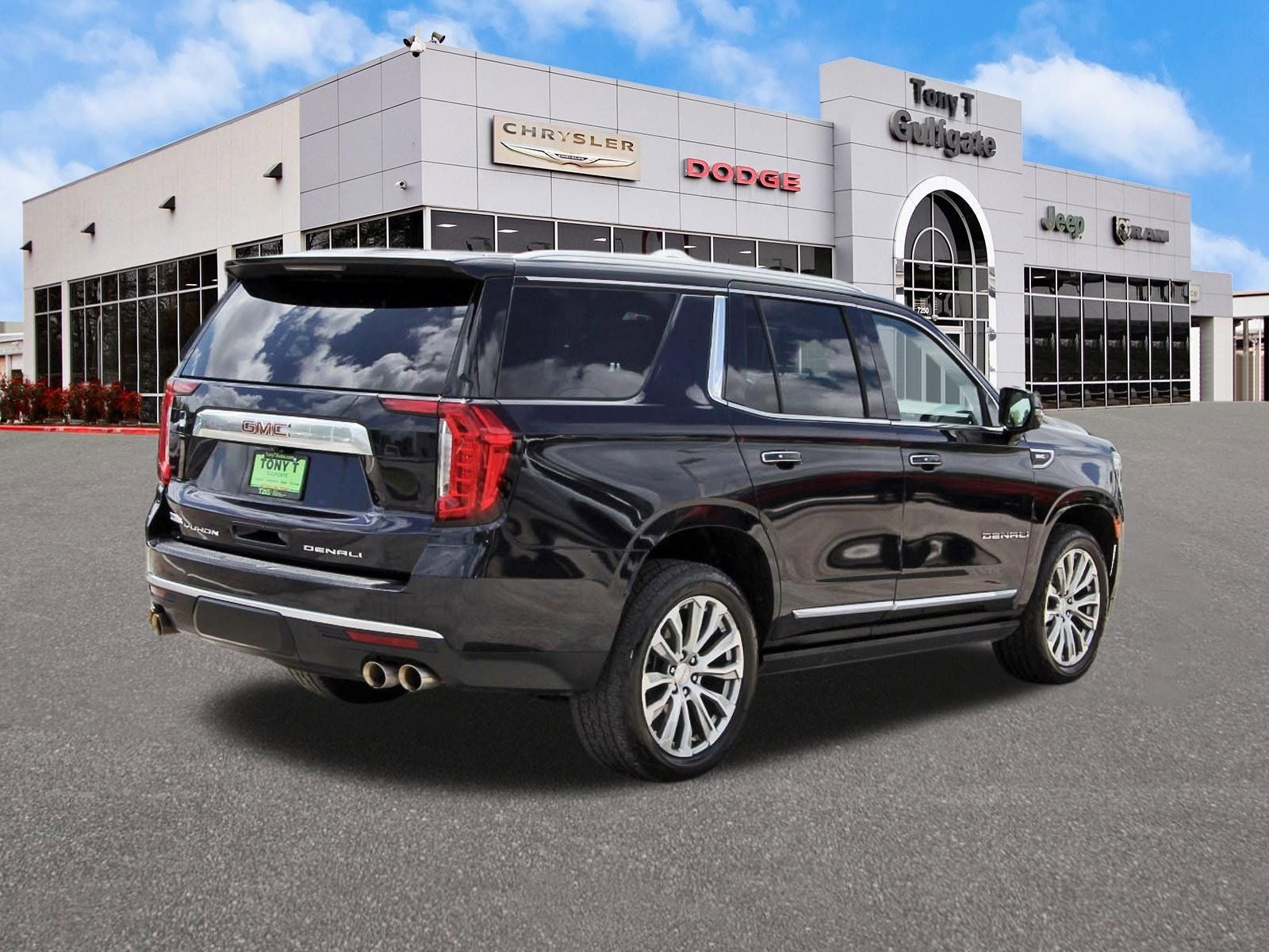 2023 GMC Yukon Denali
