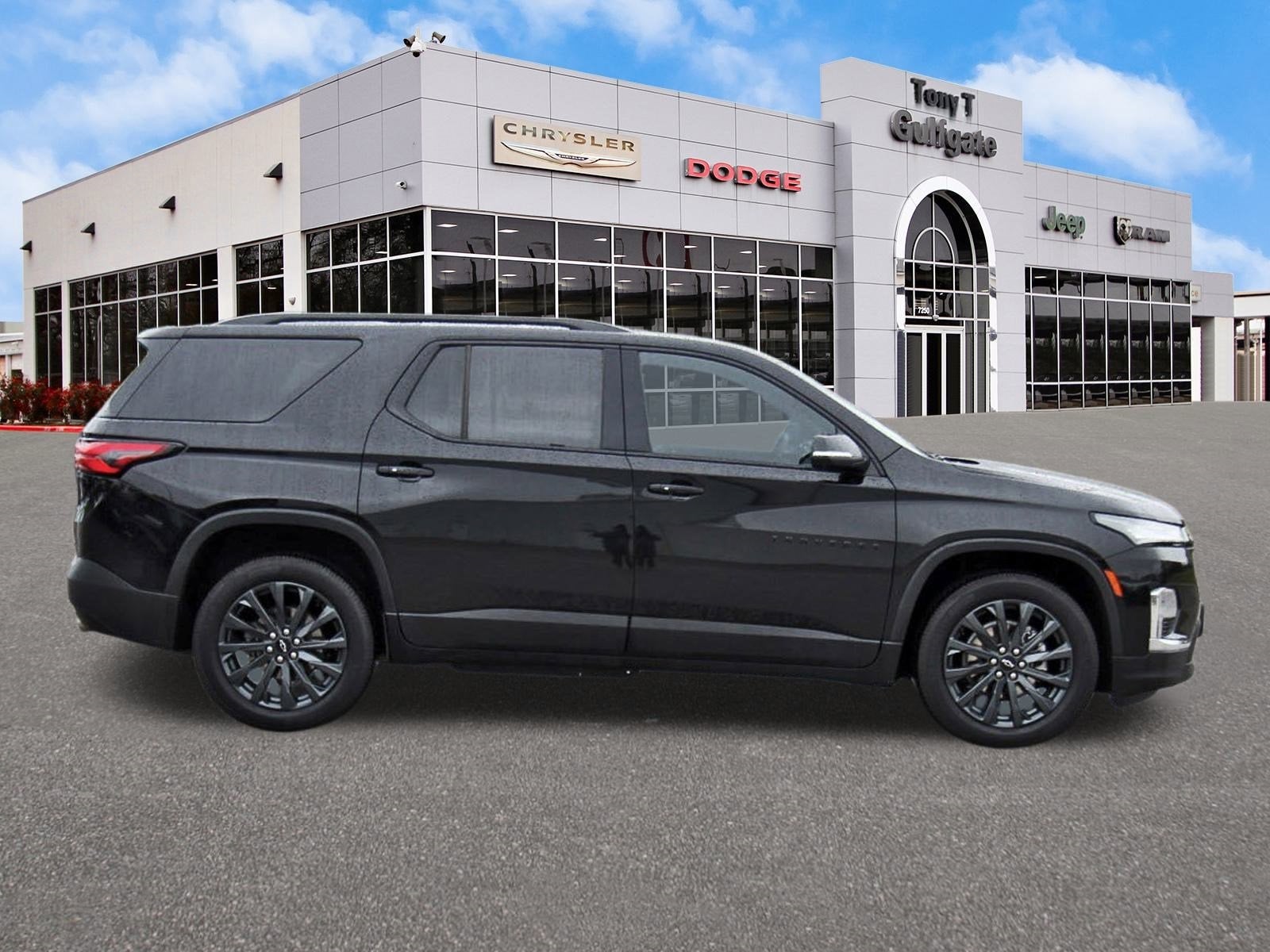 2023 Chevrolet Traverse RS