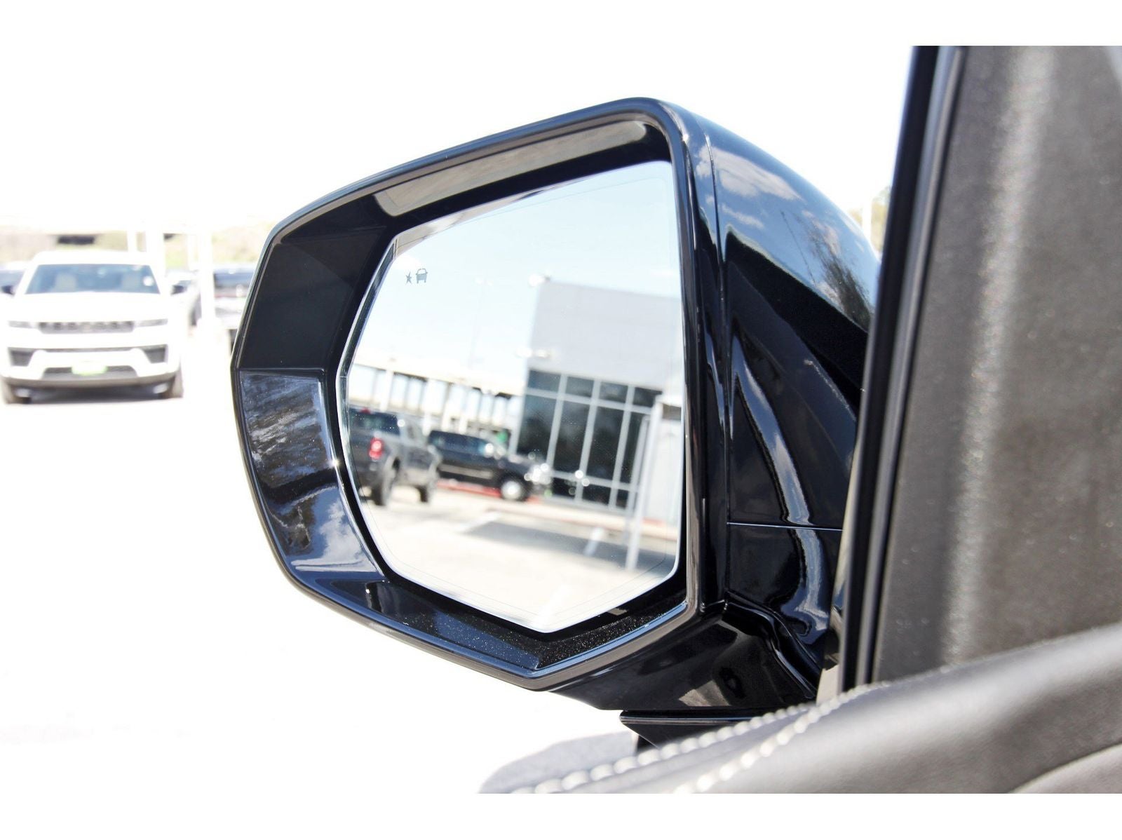 2025 Cadillac Escalade Luxury