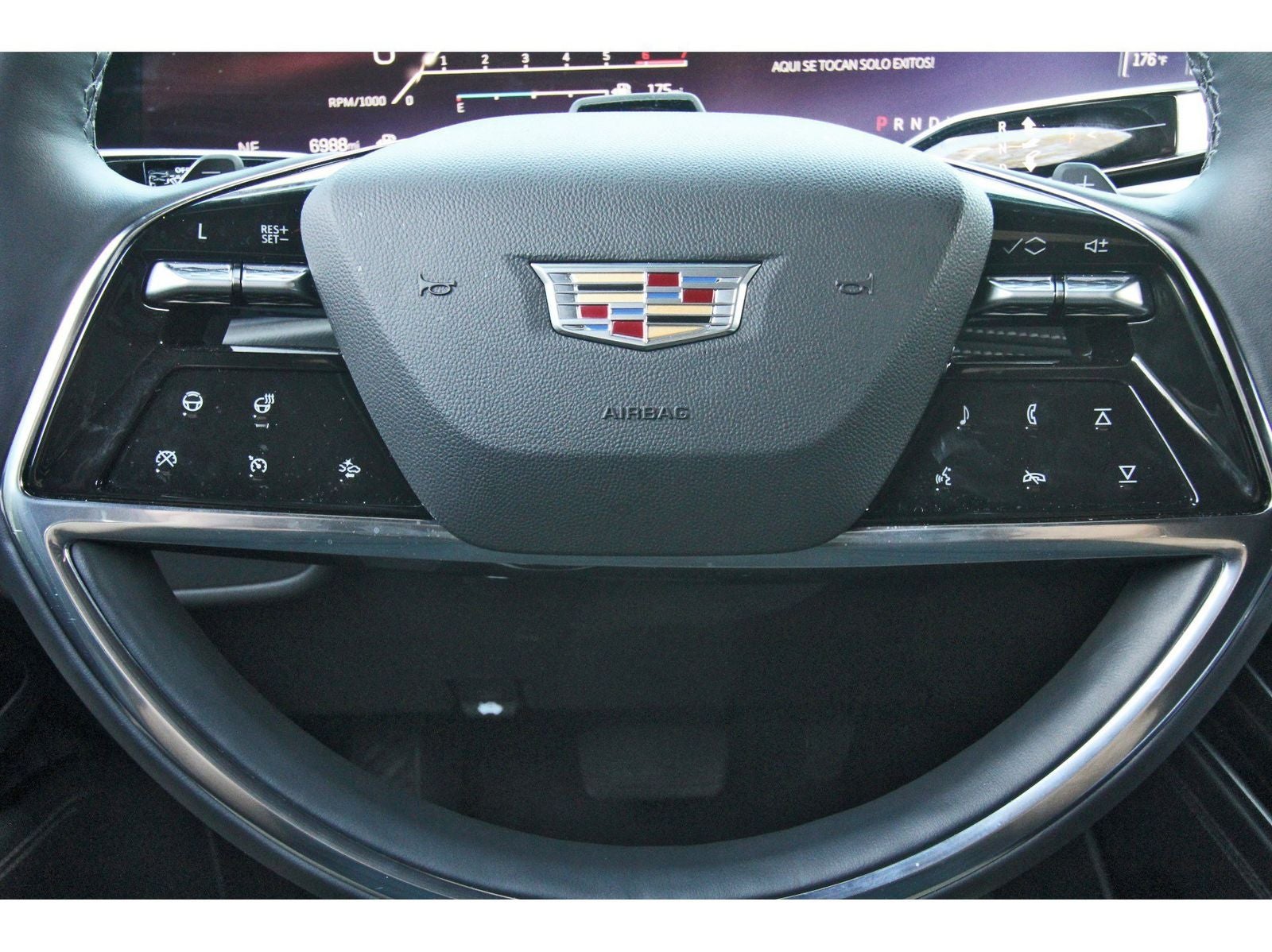 2025 Cadillac Escalade Luxury