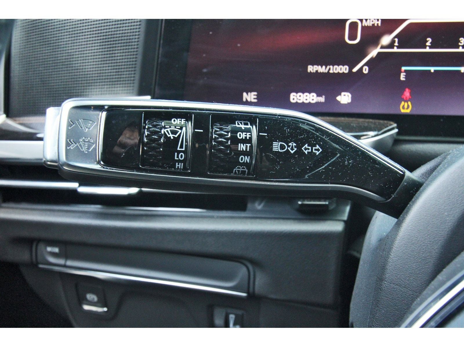 2025 Cadillac Escalade Luxury