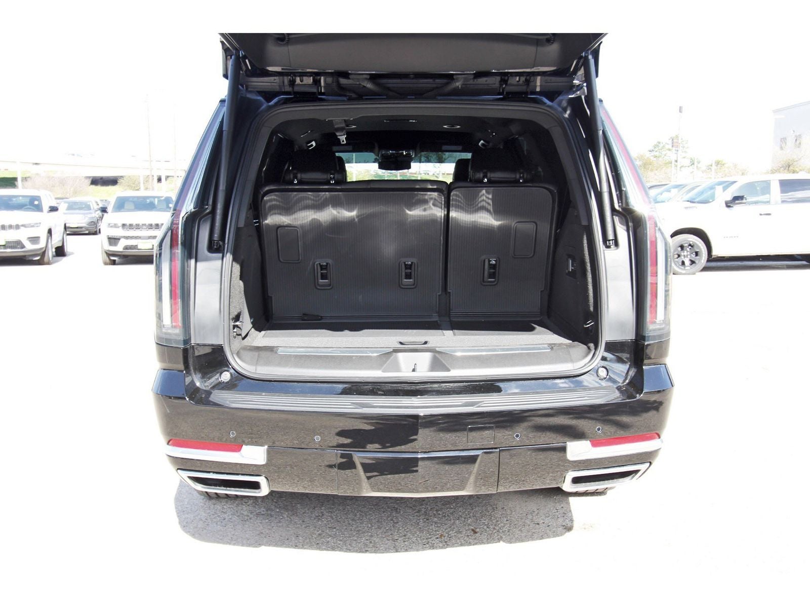 2025 Cadillac Escalade Luxury