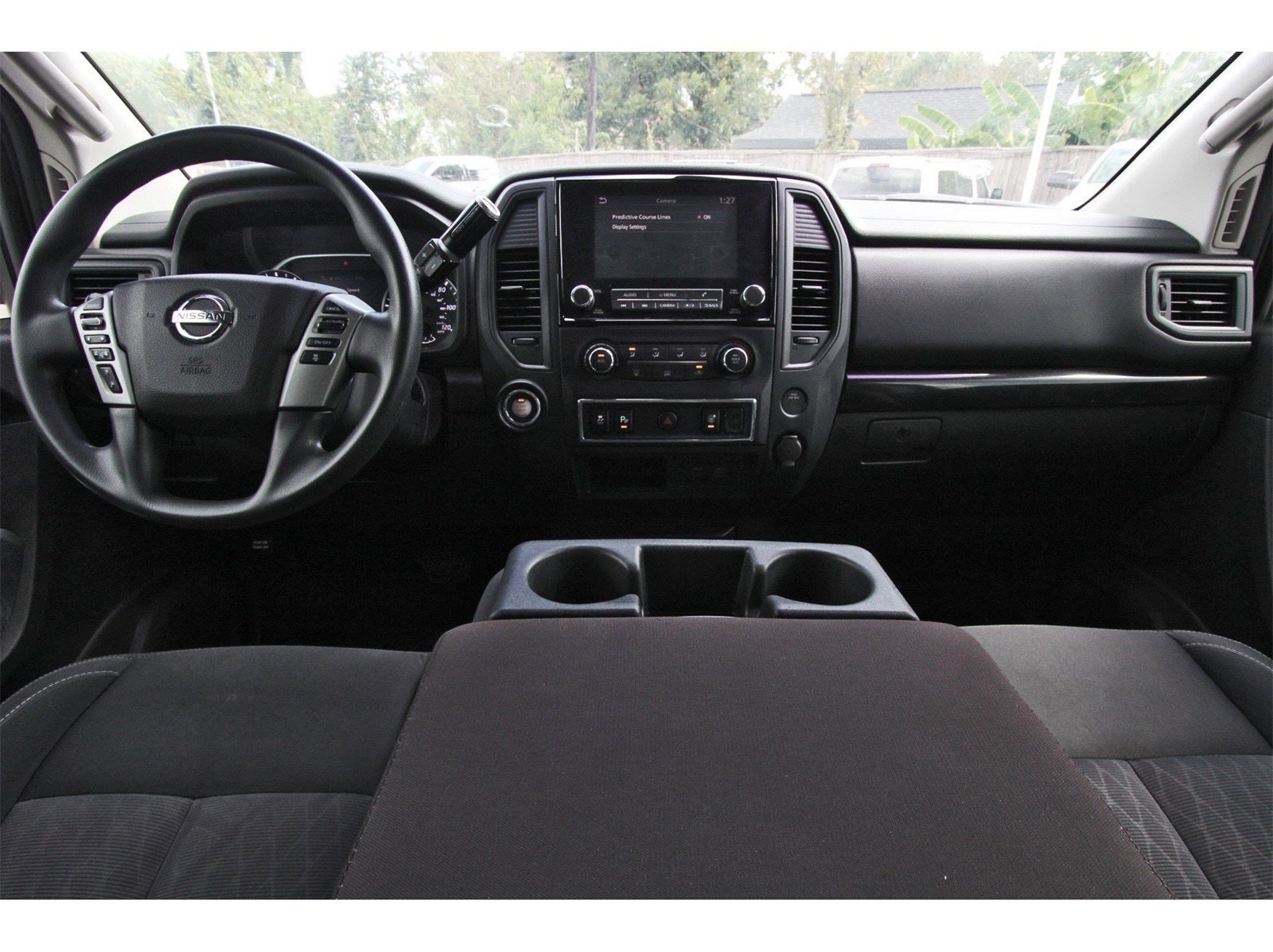 2022 Nissan Titan SV