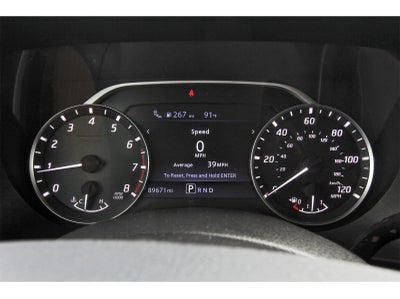 2022 Nissan Titan SV