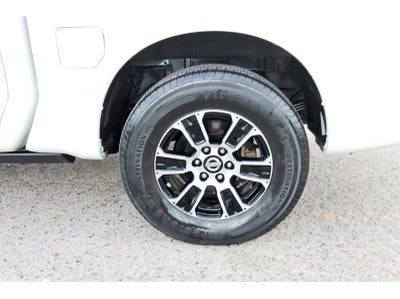 2022 Nissan Titan SV