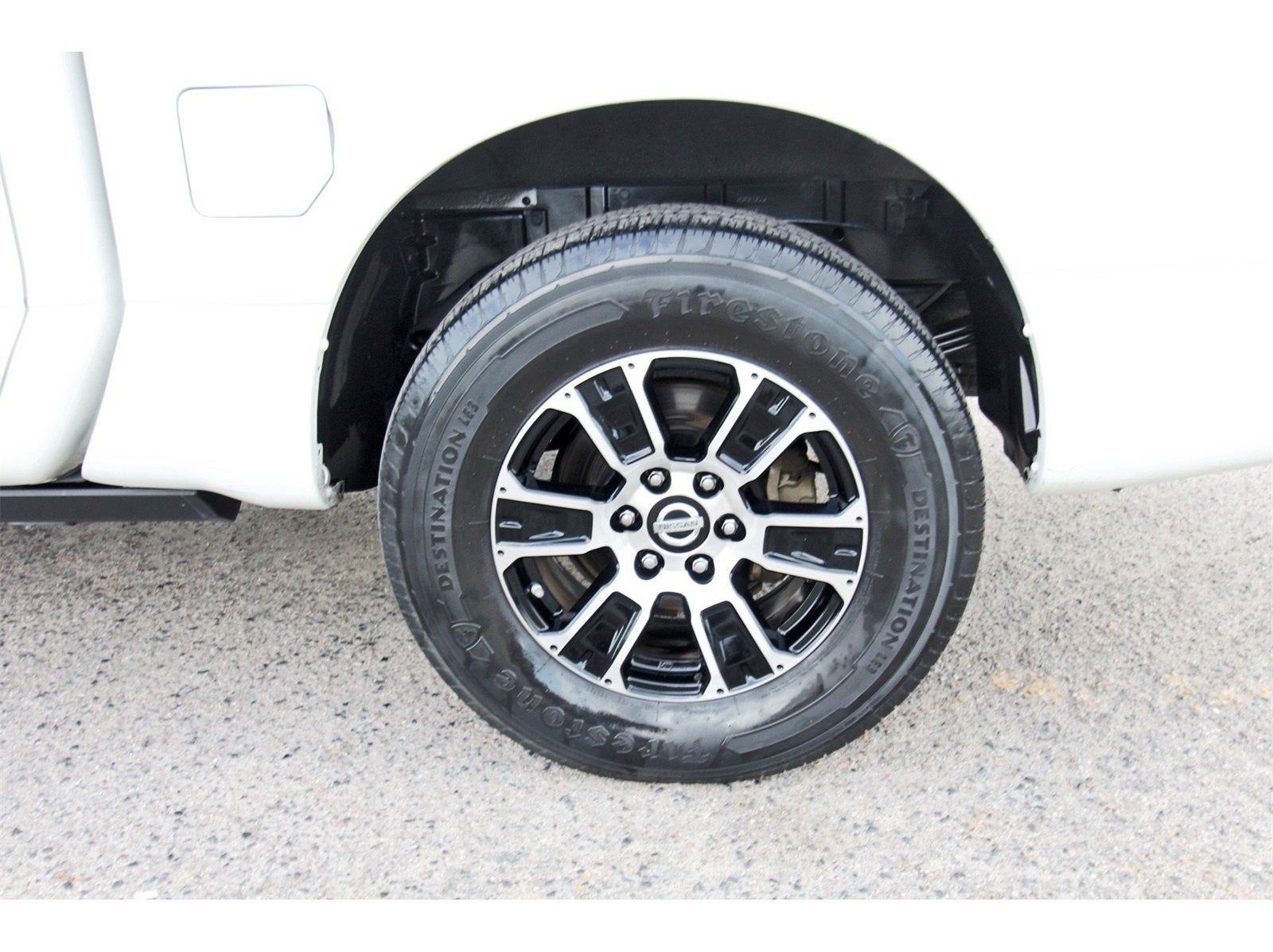 2022 Nissan Titan SV