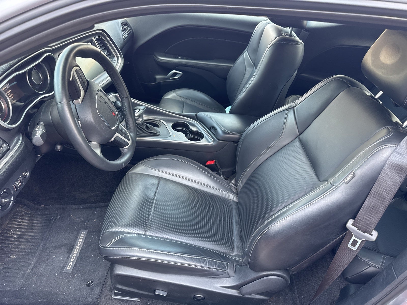 2015 Dodge Challenger SXT