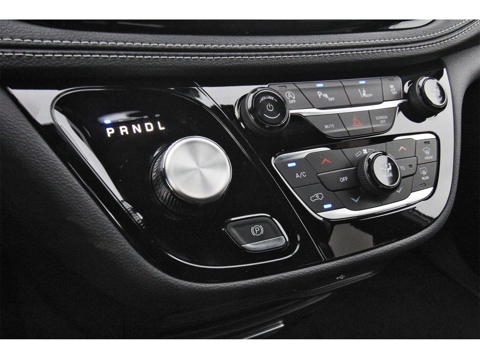 2026 Chrysler Pacifica Select FWD