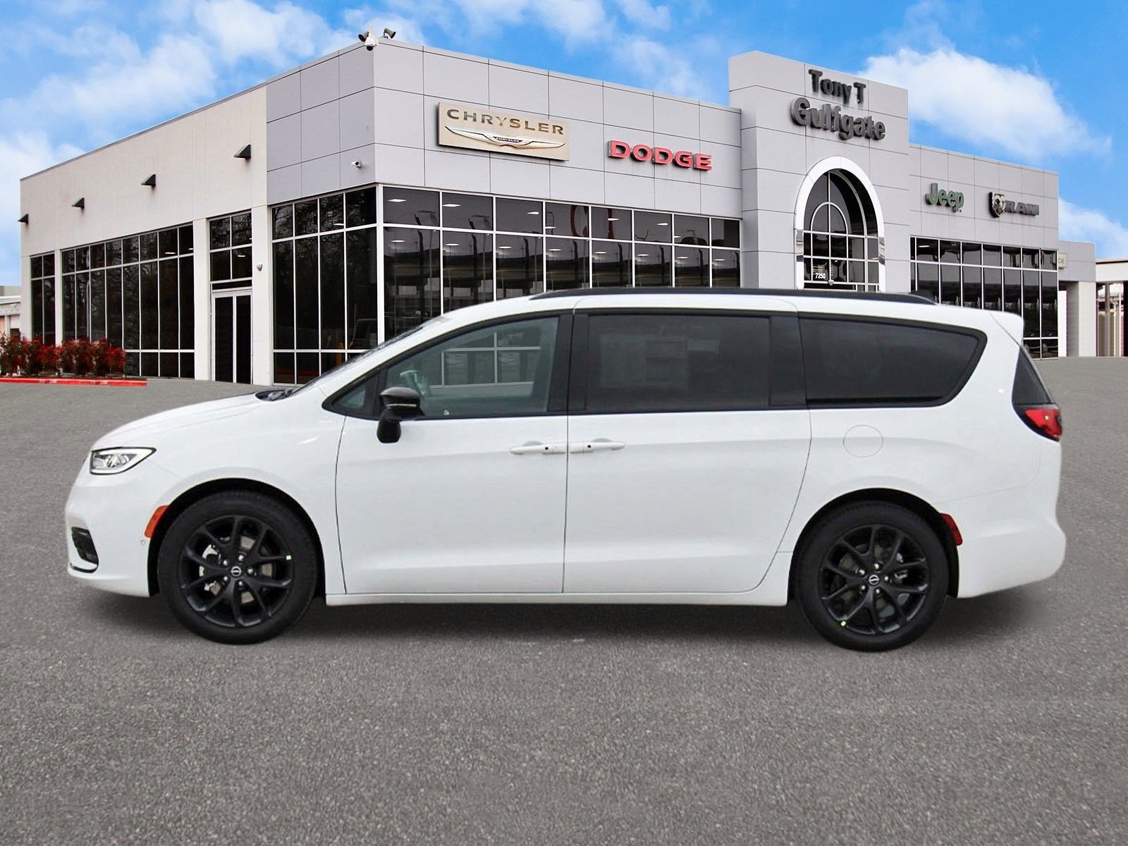 2026 Chrysler Pacifica Select FWD