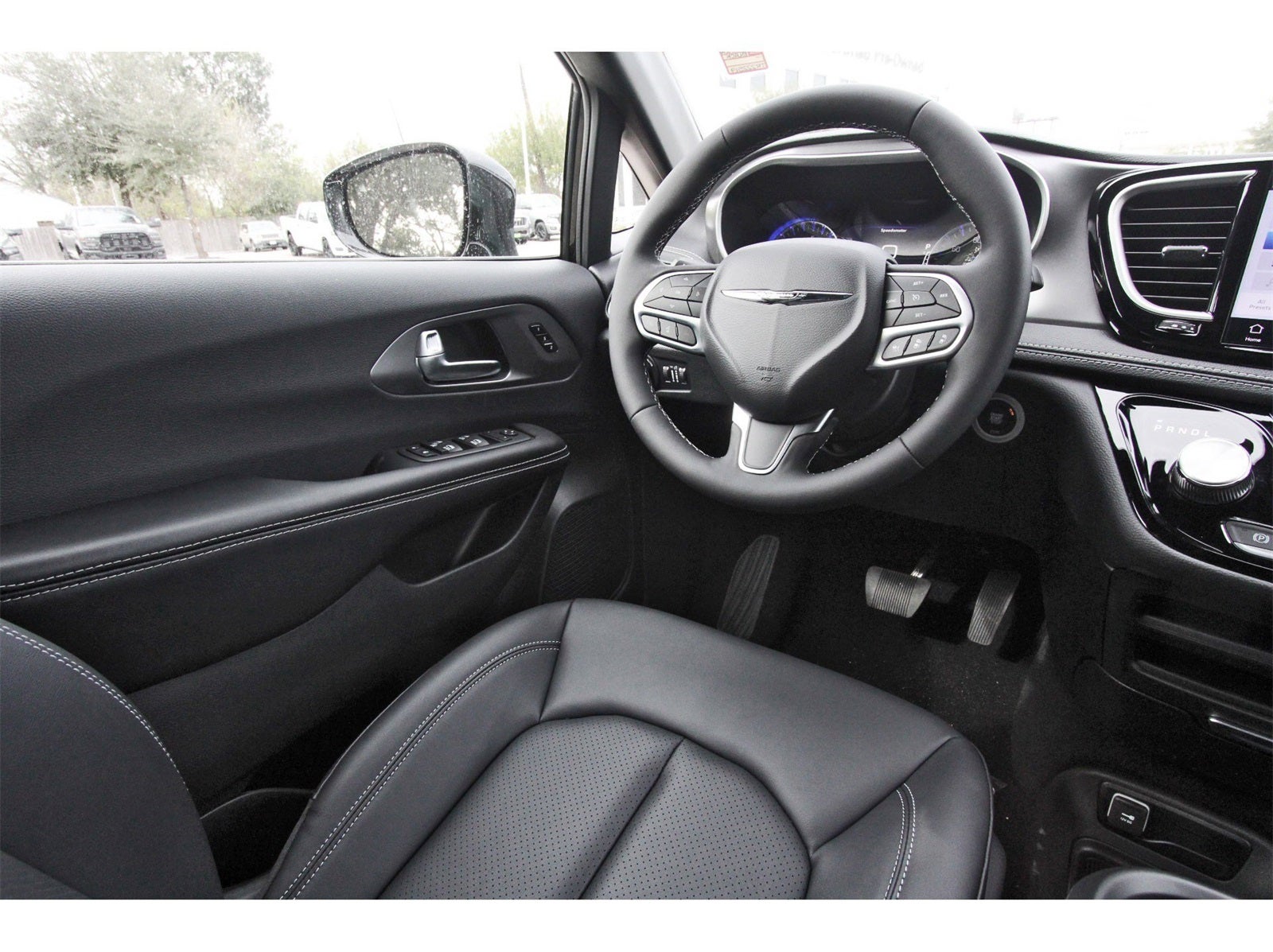 2026 Chrysler Pacifica Select FWD