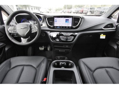 2026 Chrysler Pacifica Select FWD