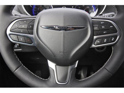 2026 Chrysler Pacifica Select FWD