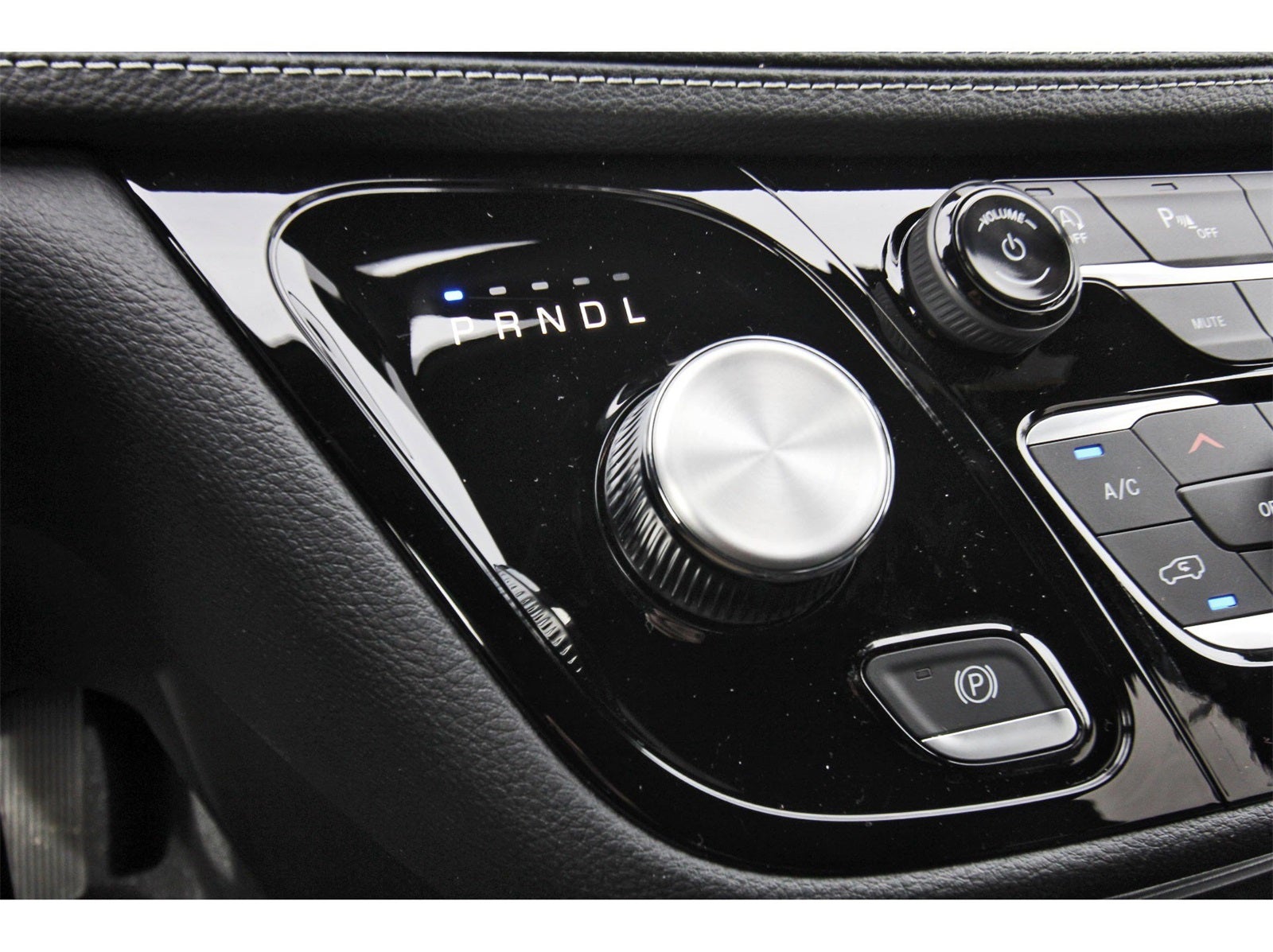 2026 Chrysler Pacifica Select FWD