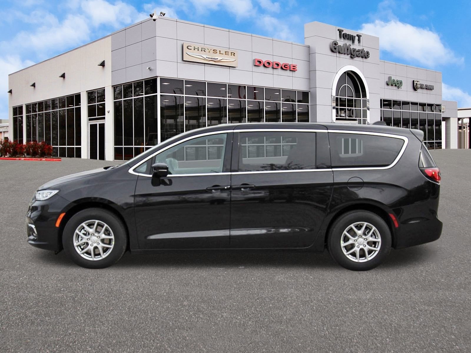 2026 Chrysler Pacifica Select FWD