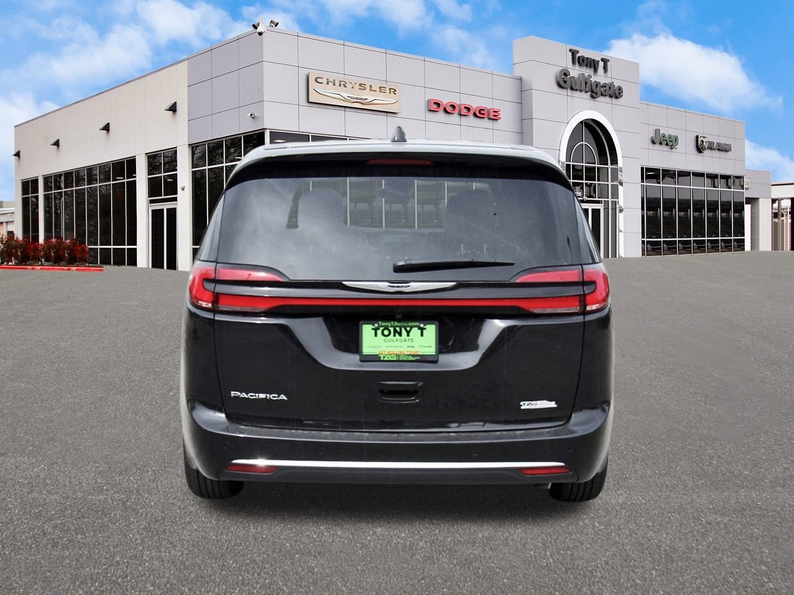 2026 Chrysler Pacifica Select FWD