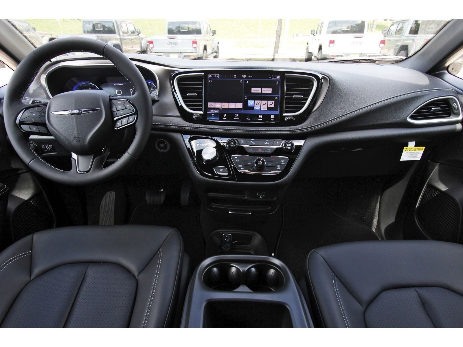 2026 Chrysler Pacifica Select FWD