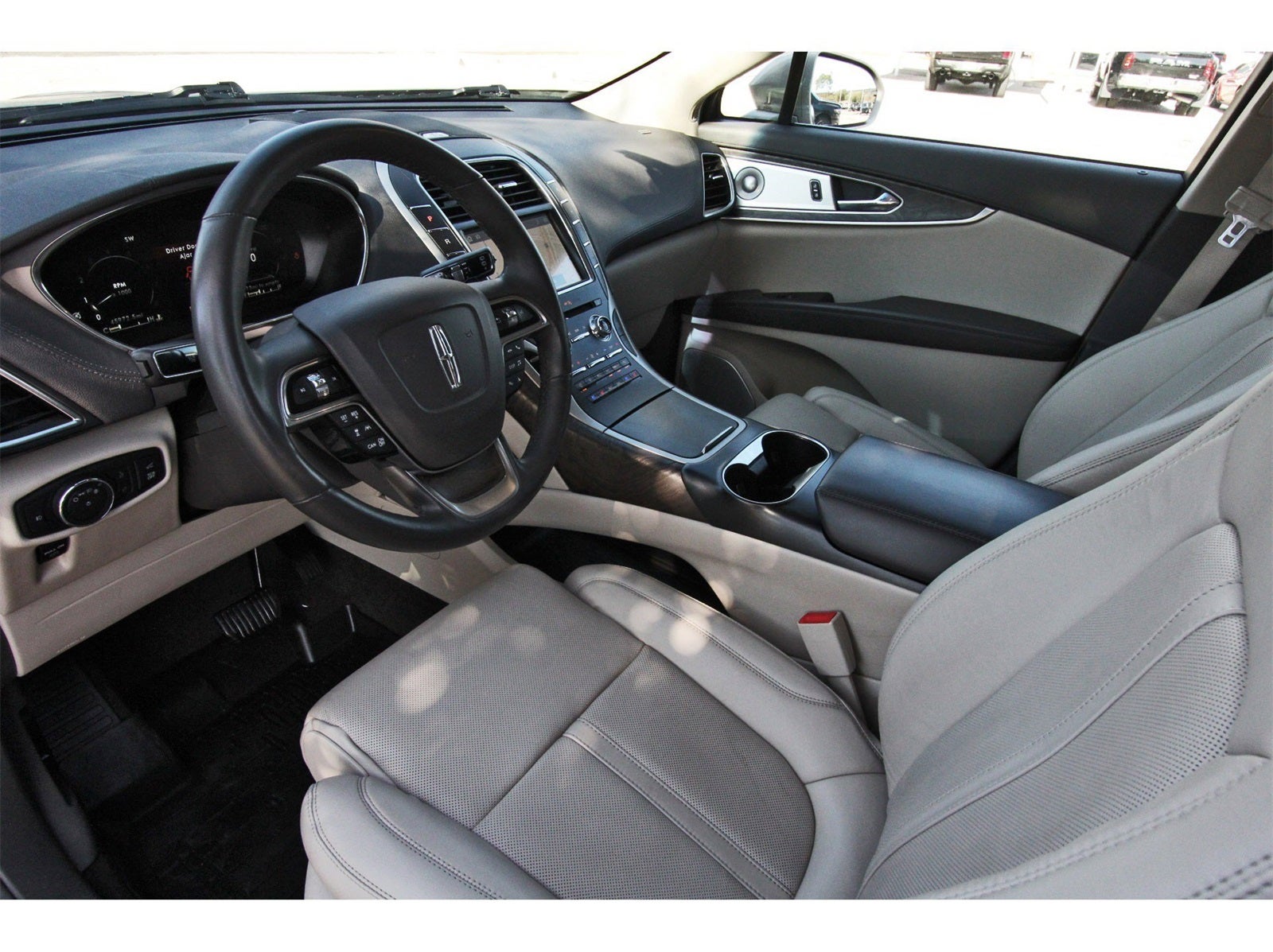 2020 Lincoln Nautilus Reserve