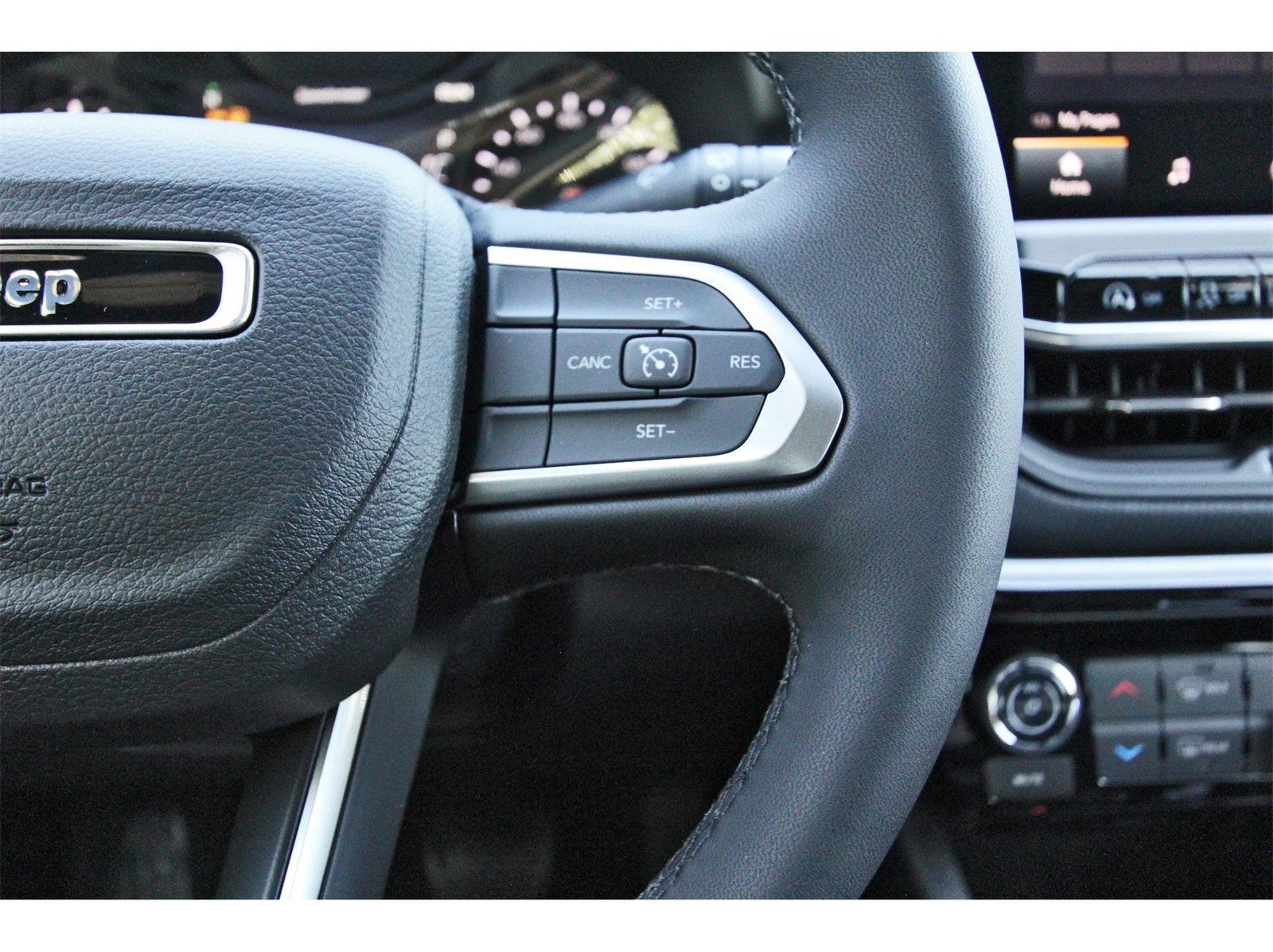 2026 Jeep Compass Latitude Altitude 4x4