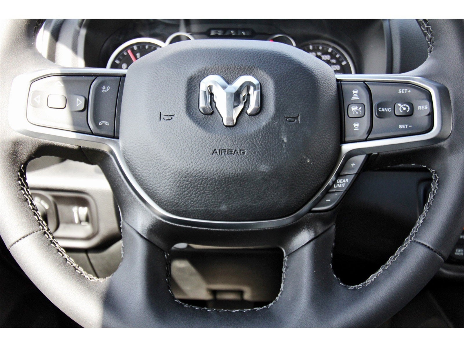 2025 RAM 2500 Big Horn Lone Star 4x4 Crew Cab 6'4" Box