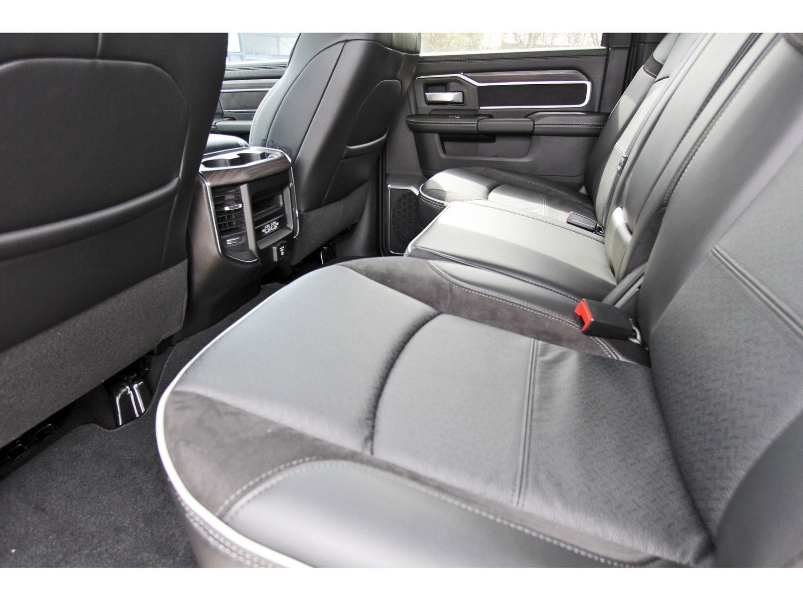 2026 RAM 2500 Laramie 4x4 Crew Cab 6'4" Box