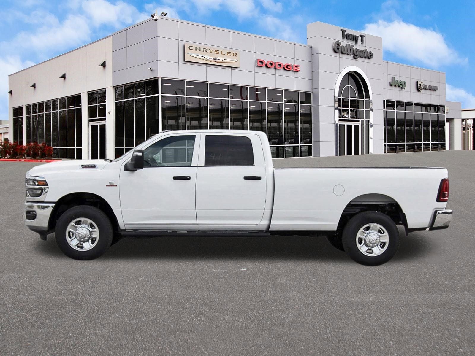 2026 RAM 2500 Tradesman 4x4 Crew Cab 8' Box
