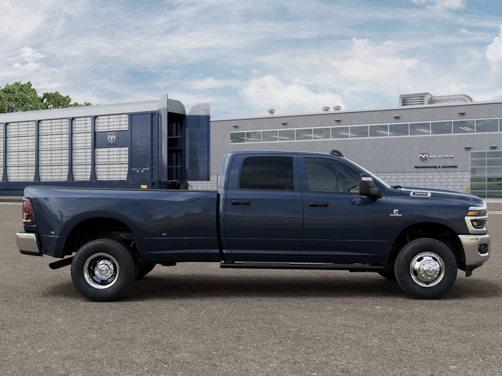 2026 RAM 3500 Tradesman 4x4 Crew Cab 8' Box