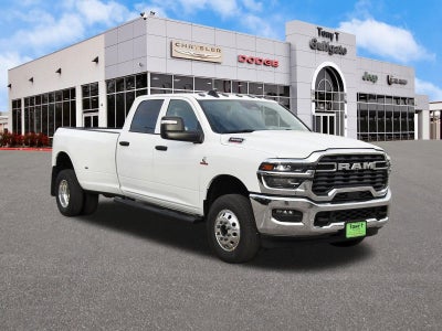 2026 RAM 3500 Tradesman 4x4 Crew Cab 8' Box
