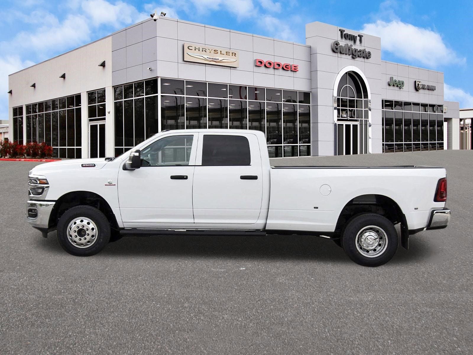 2026 RAM 3500 Tradesman 4x4 Crew Cab 8' Box