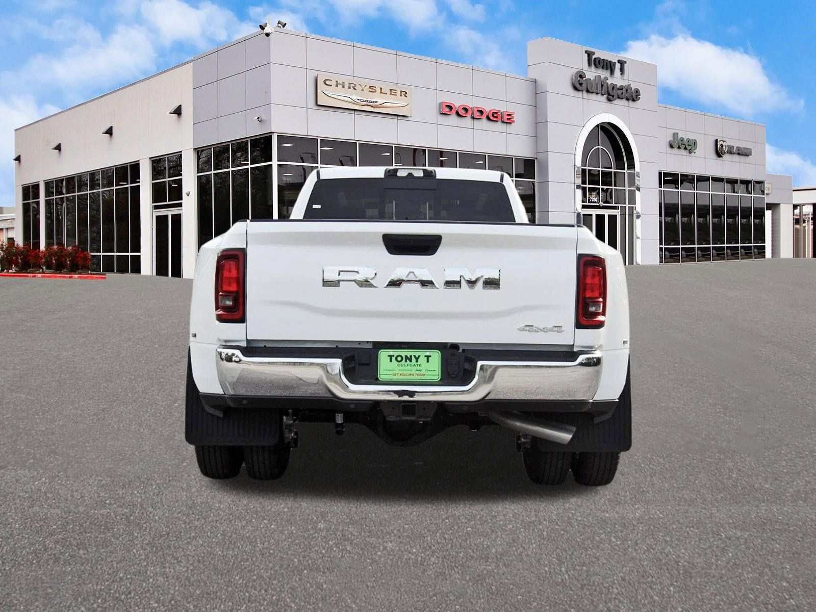2026 RAM 3500 Tradesman 4x4 Crew Cab 8' Box