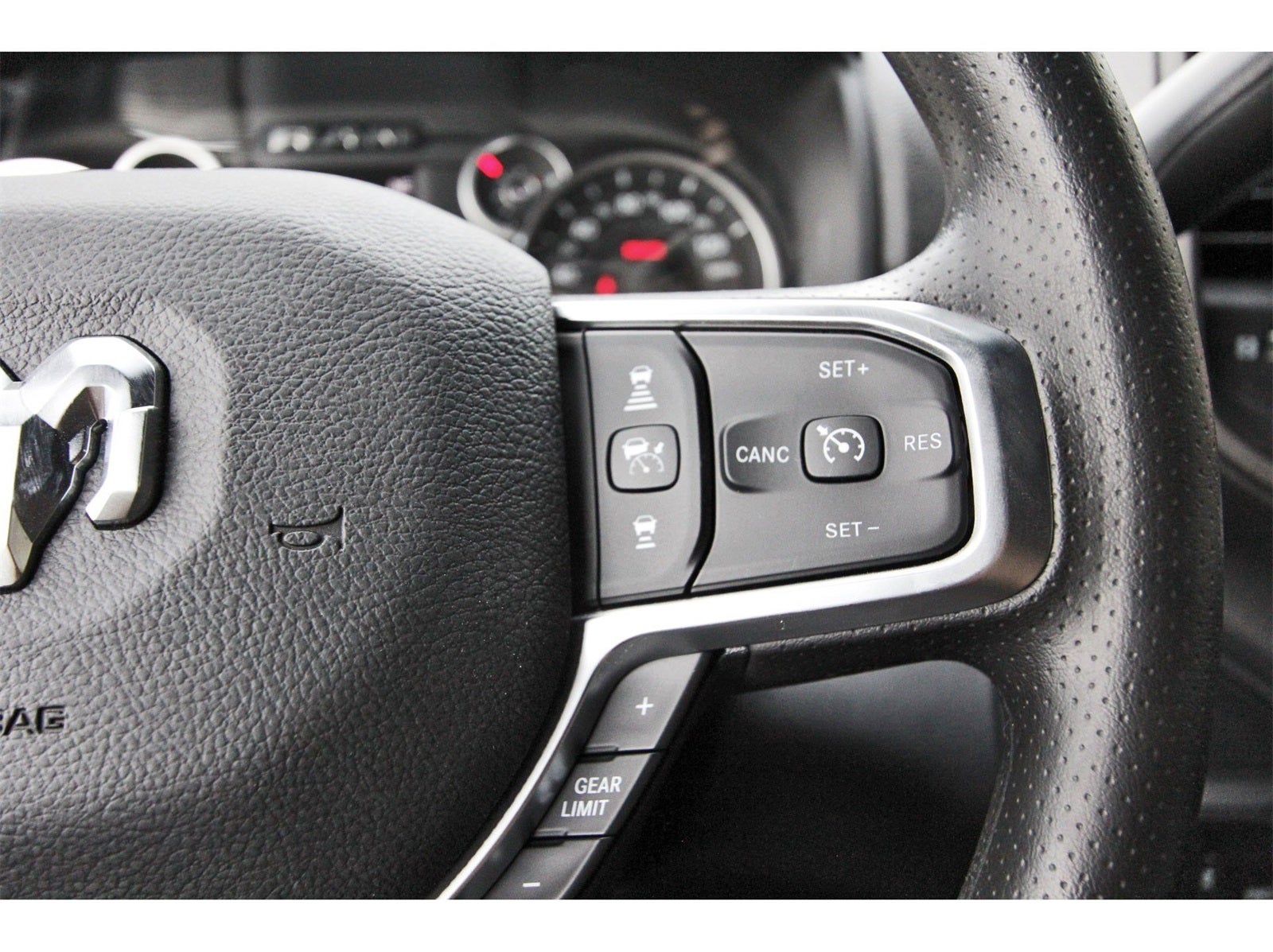 2026 RAM 3500 Tradesman 4x4 Crew Cab 8' Box