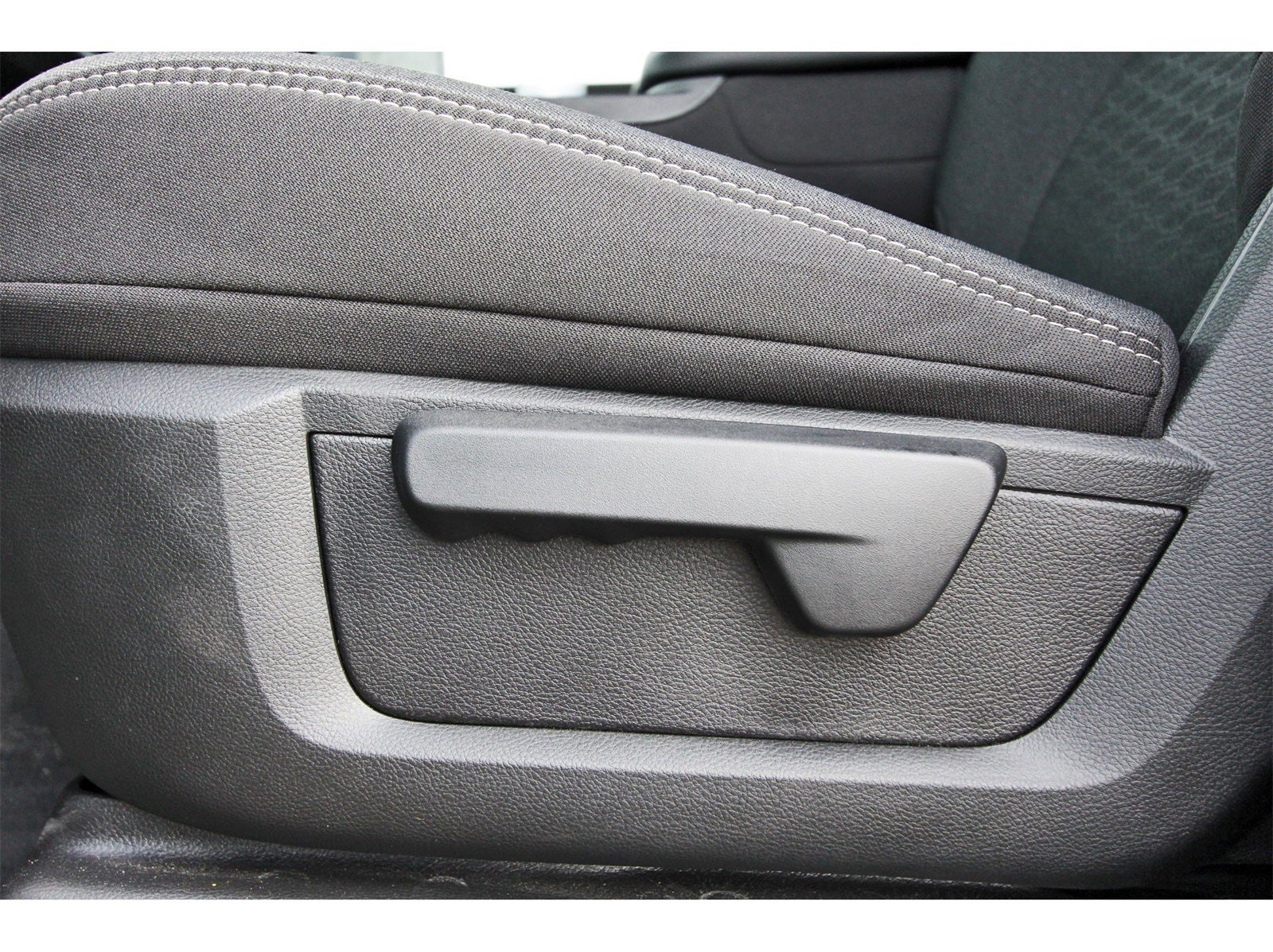 2026 RAM 3500 Tradesman 4x4 Crew Cab 8' Box