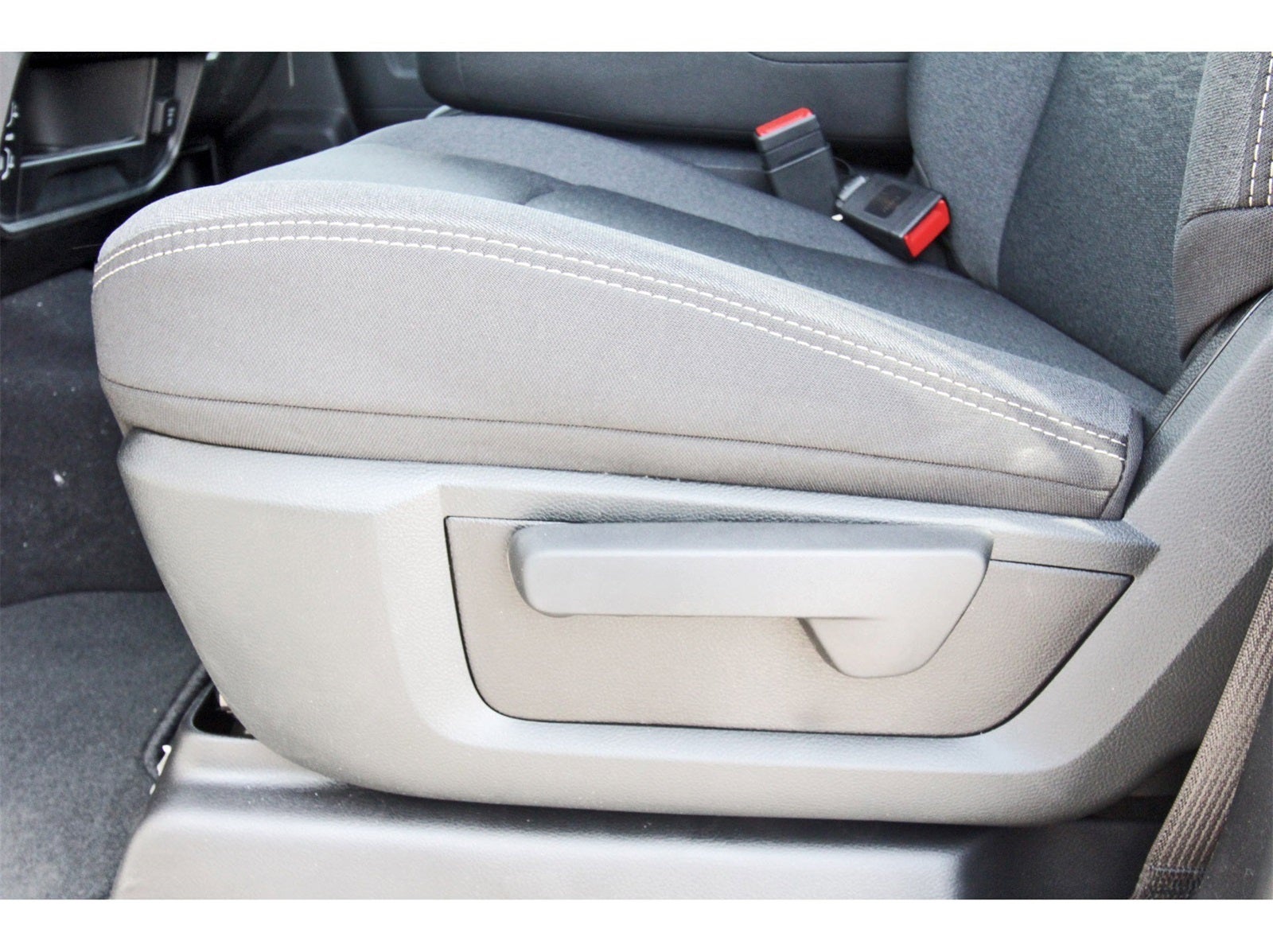 2026 RAM 3500 Tradesman 4x4 Crew Cab 8' Box