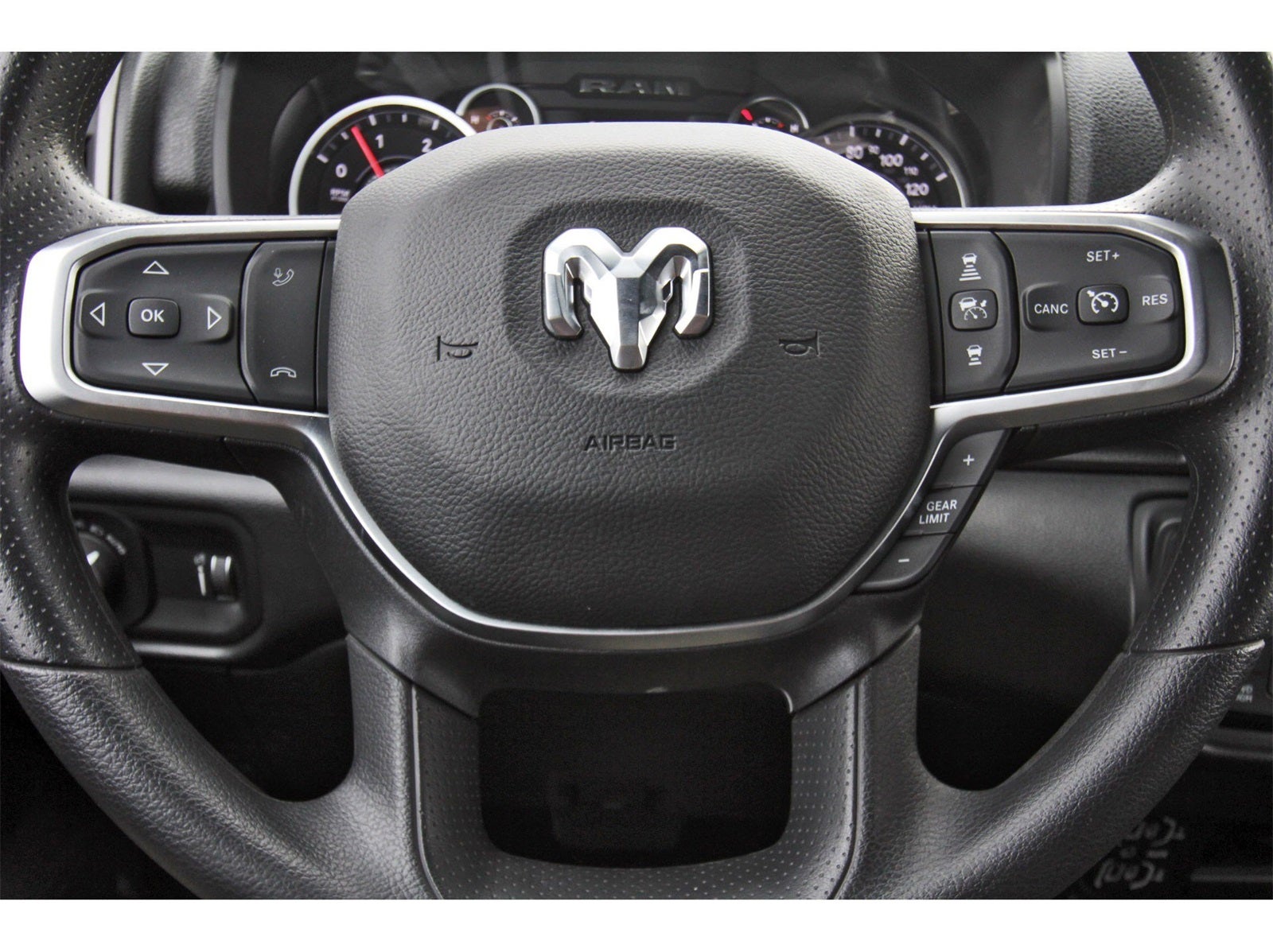 2026 RAM 3500 Tradesman 4x4 Crew Cab 8' Box