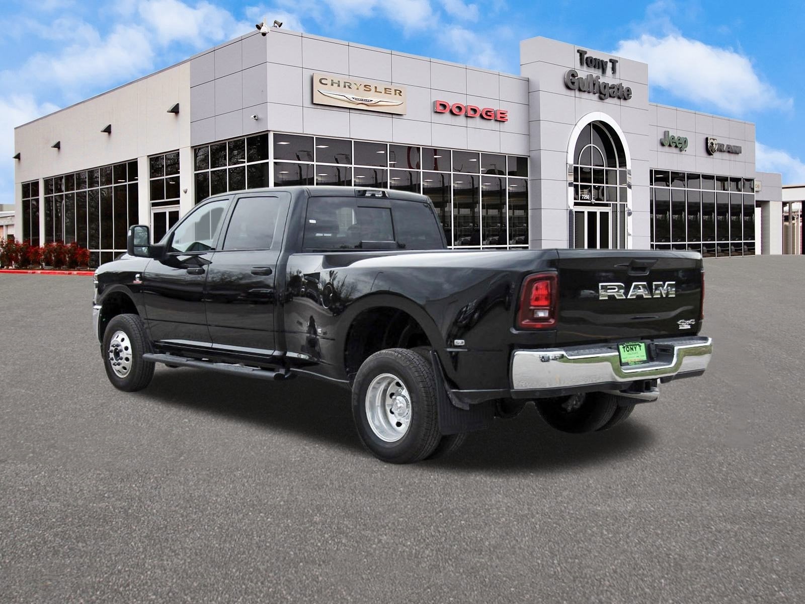 2026 RAM 3500 Tradesman 4x4 Crew Cab 8' Box