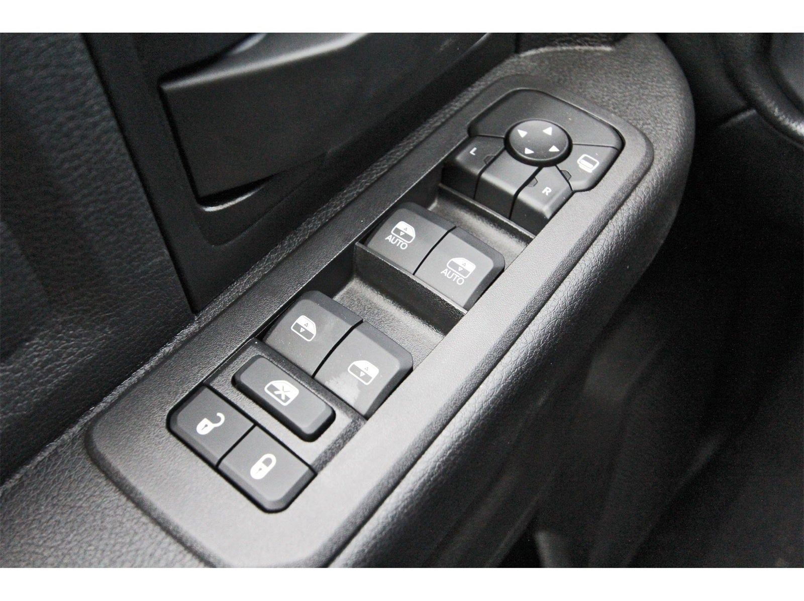 2026 RAM 3500 Tradesman 4x4 Crew Cab 8' Box