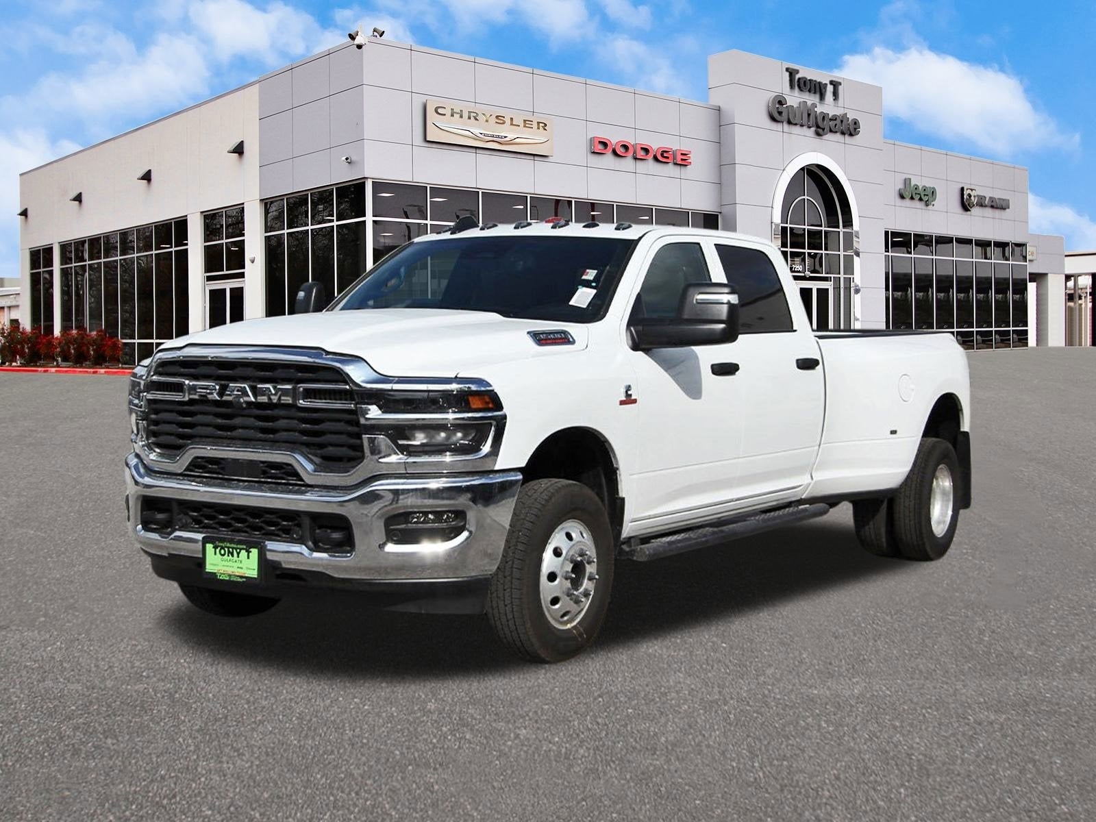 2026 RAM 3500 Tradesman 4x4 Crew Cab 8' Box