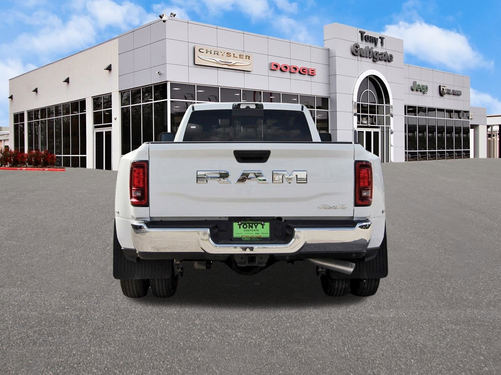 2026 RAM 3500 Tradesman 4x4 Crew Cab 8' Box